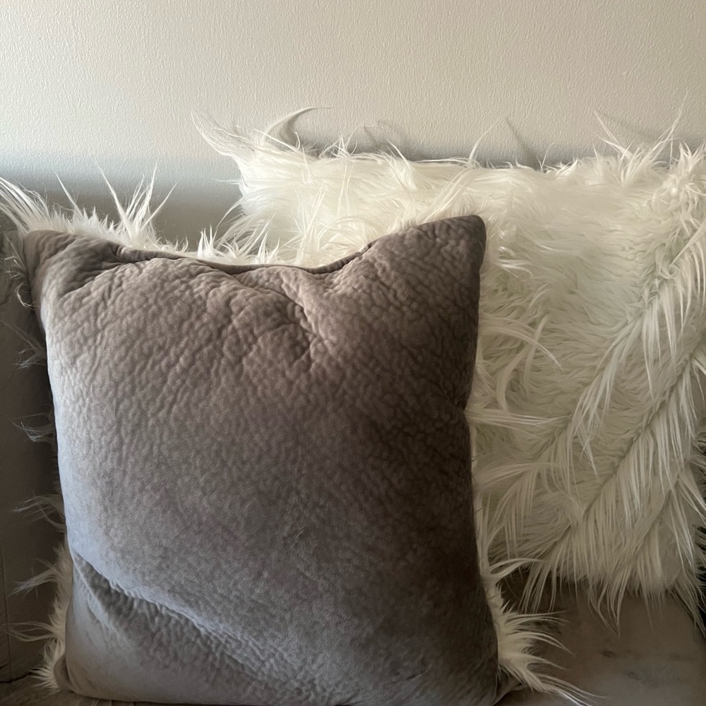 100% BRAND NEW Gray & White Shag Fur Throw Pillows!! BOTH